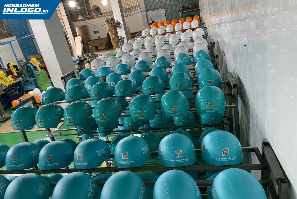 Mũ bảo hiểm in logo khu công nghiệp Hưng Yên làm quà tặng công đoàn