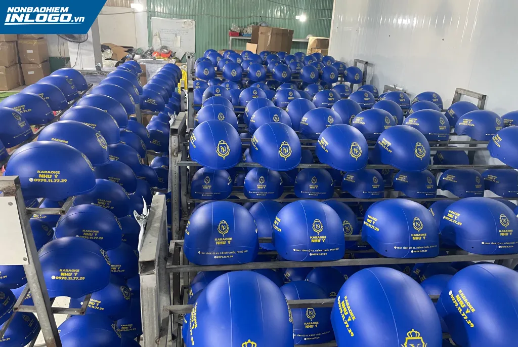 Nón bảo hiểm in logo khu công nghiệp Bình Dương cho dịch vụ địa phương