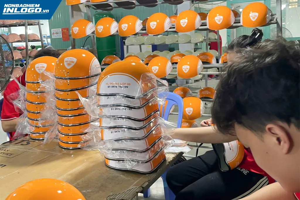 Sản xuất nón bảo hiểm in logo khu công nghiệp Bình Dương uy tín