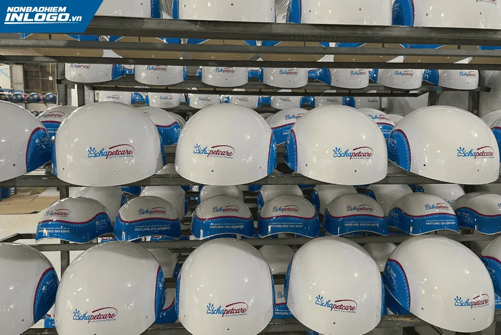 Nón bảo hiểm in logo KCN Cần Thơ quà thiết thực cho công ty