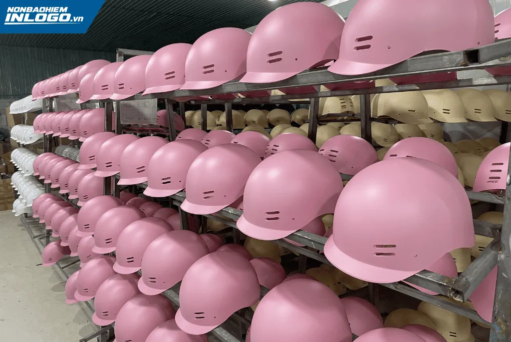 Nón bảo hiểm in logo khu công nghiệp HCM kiểu cá heo xinh xắn