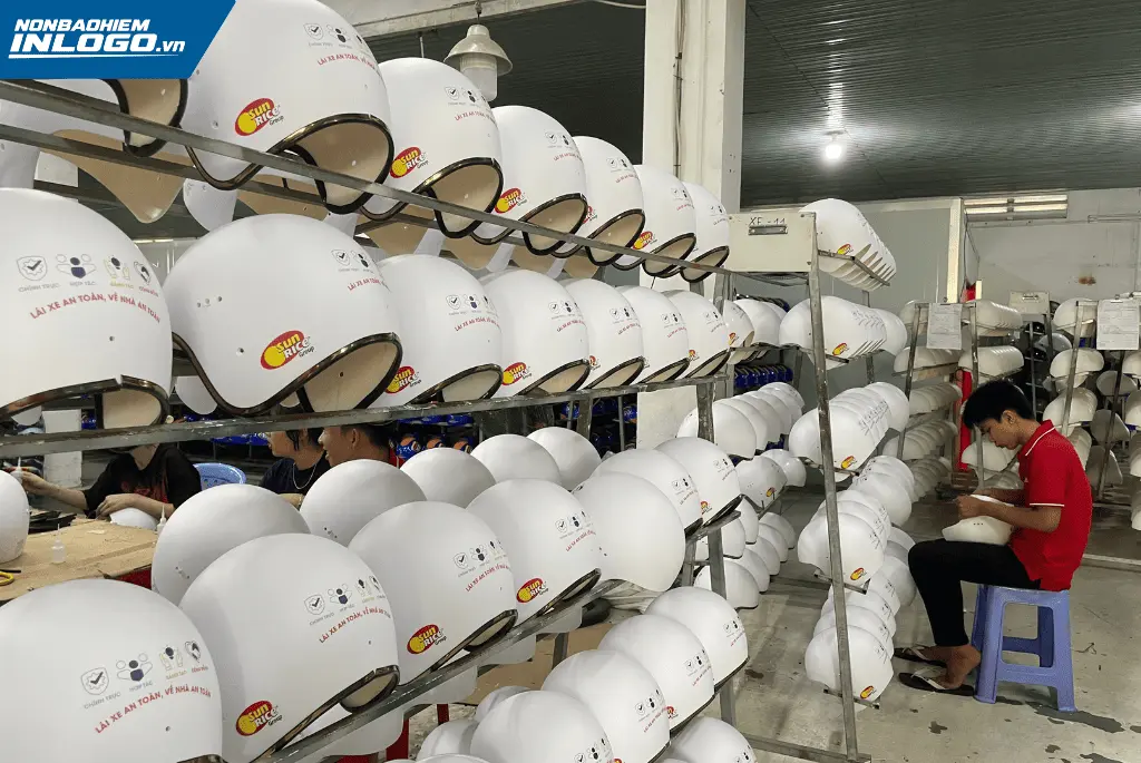 Nón bảo hiểm in logo tập đoàn SunRice theo kiểu 3/4 cao cấp