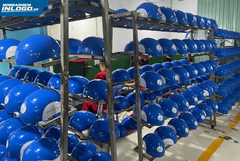 Đặt sản xuất mũ bảo hiểm quà tặng công nhân phù hợp ngân sách