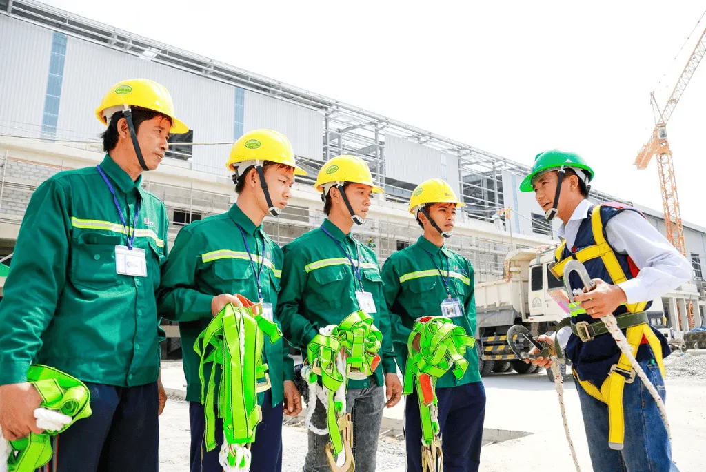 Cần thực hiện chặt chẽ an toàn vệ sinh lao động công nghiệp
