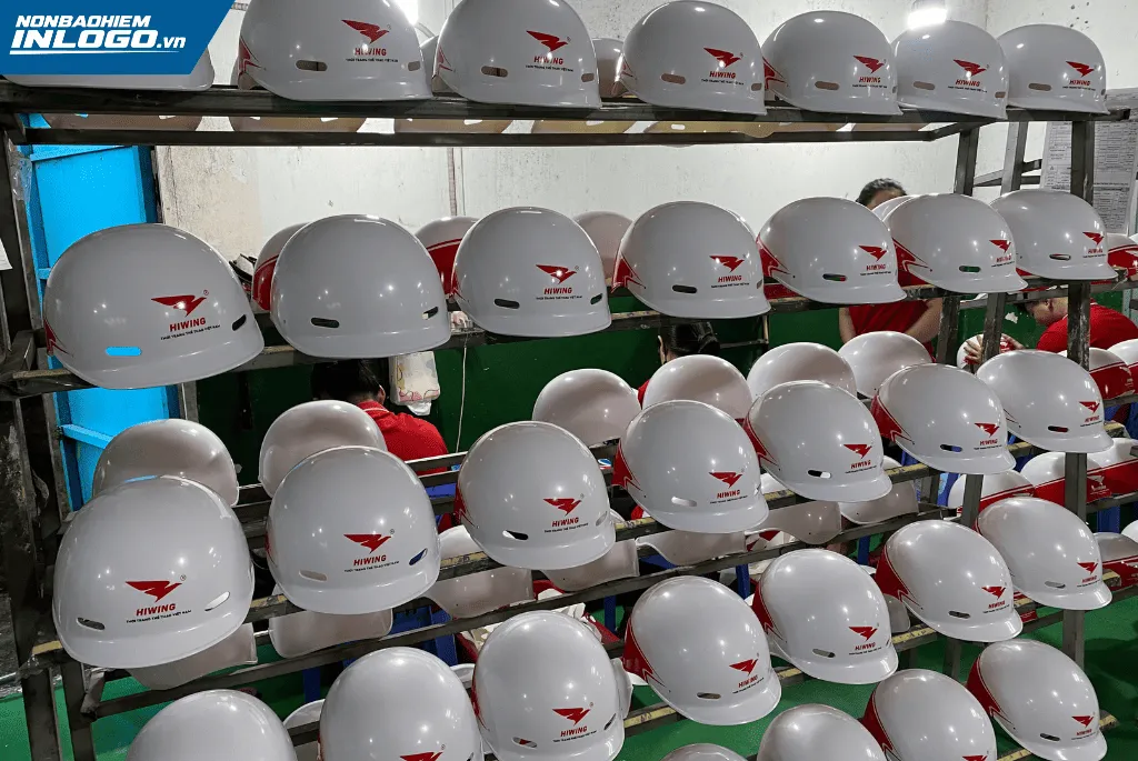 Đặt nón bảo hiểm Khánh Hòa quà tặng theo yêu cầu