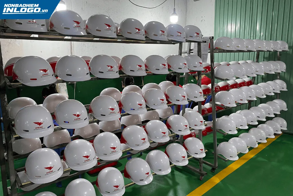 Nón bảo hiểm Vĩnh Long thích hợp làm quà tặng các ngành nghề
